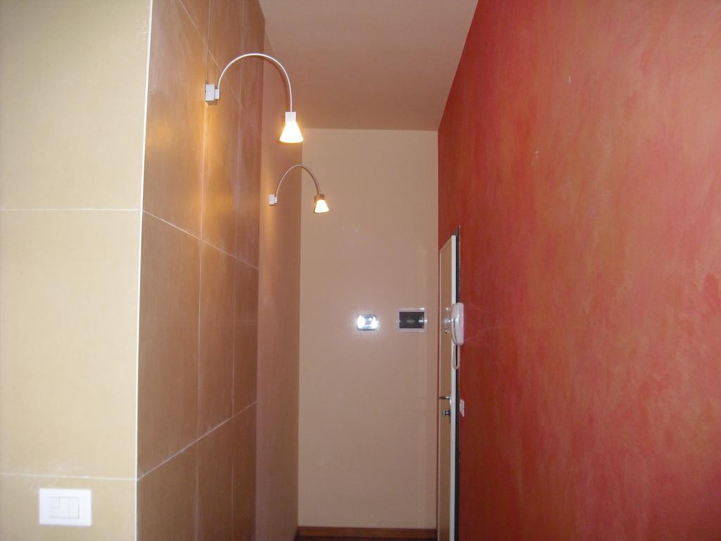 Scendi Dal Treno Villa Bolonya Oda fotoğraf